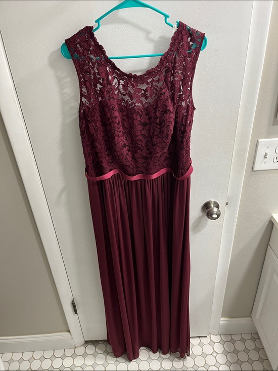 David's Bridal Dresses & Skirts - David's Bridal Burgundy Lace Bodice Maxi Dress